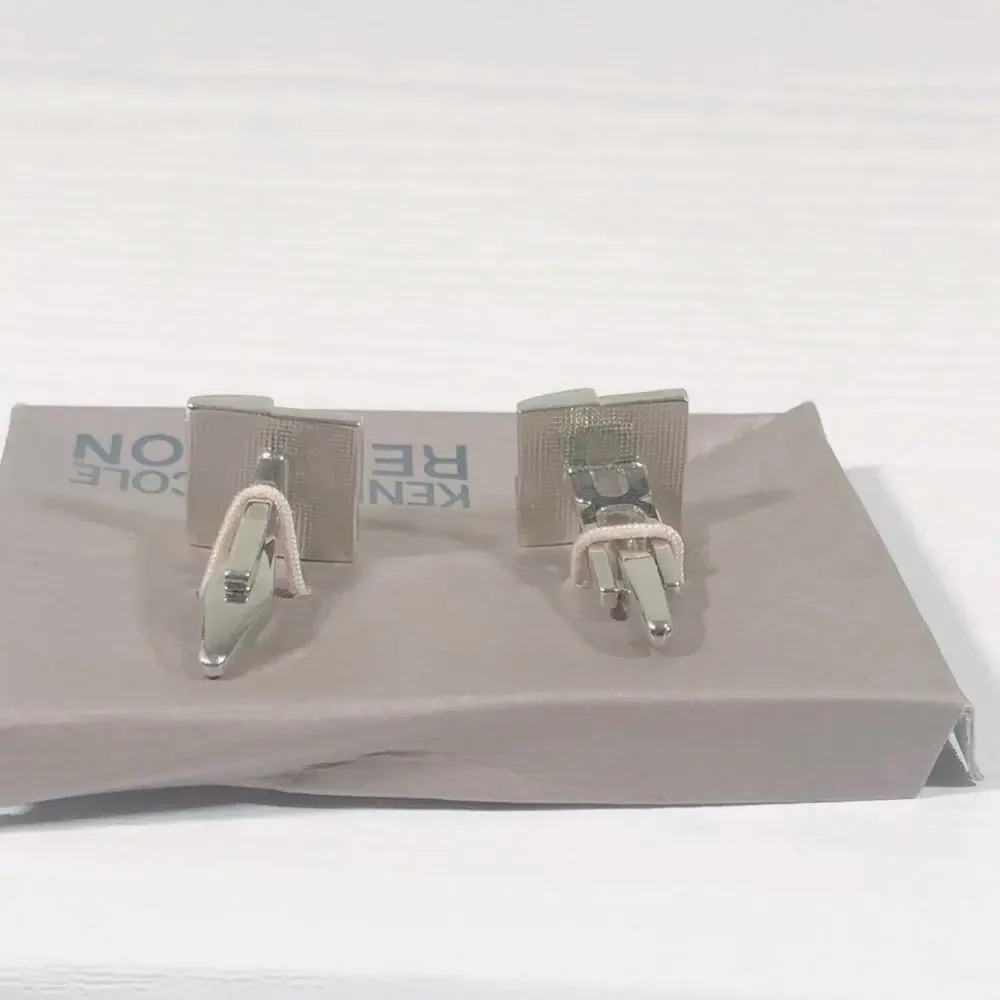 Kenneth Cole Reaction Silver Tone Square Metal Cufflinks Cuff Links Set